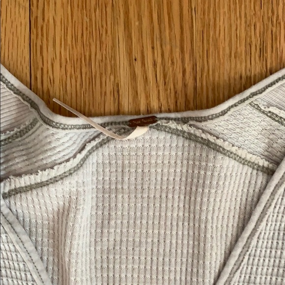 Free people long sleeve! - Picture 3 of 4